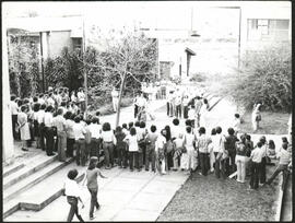 [Intervenção na UNICAMP: teatro dos estudantes]